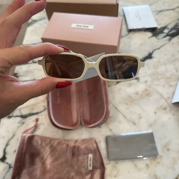 Miu Miu Women's Sunglasses (Model: OMU 11ZS) - Picture 4 of 6